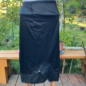 1960’s vintage zippered 1/2 slip small